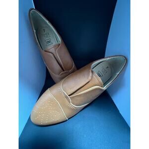Time and True Woman's leather Oxfords slip on, casual and comfortable foam